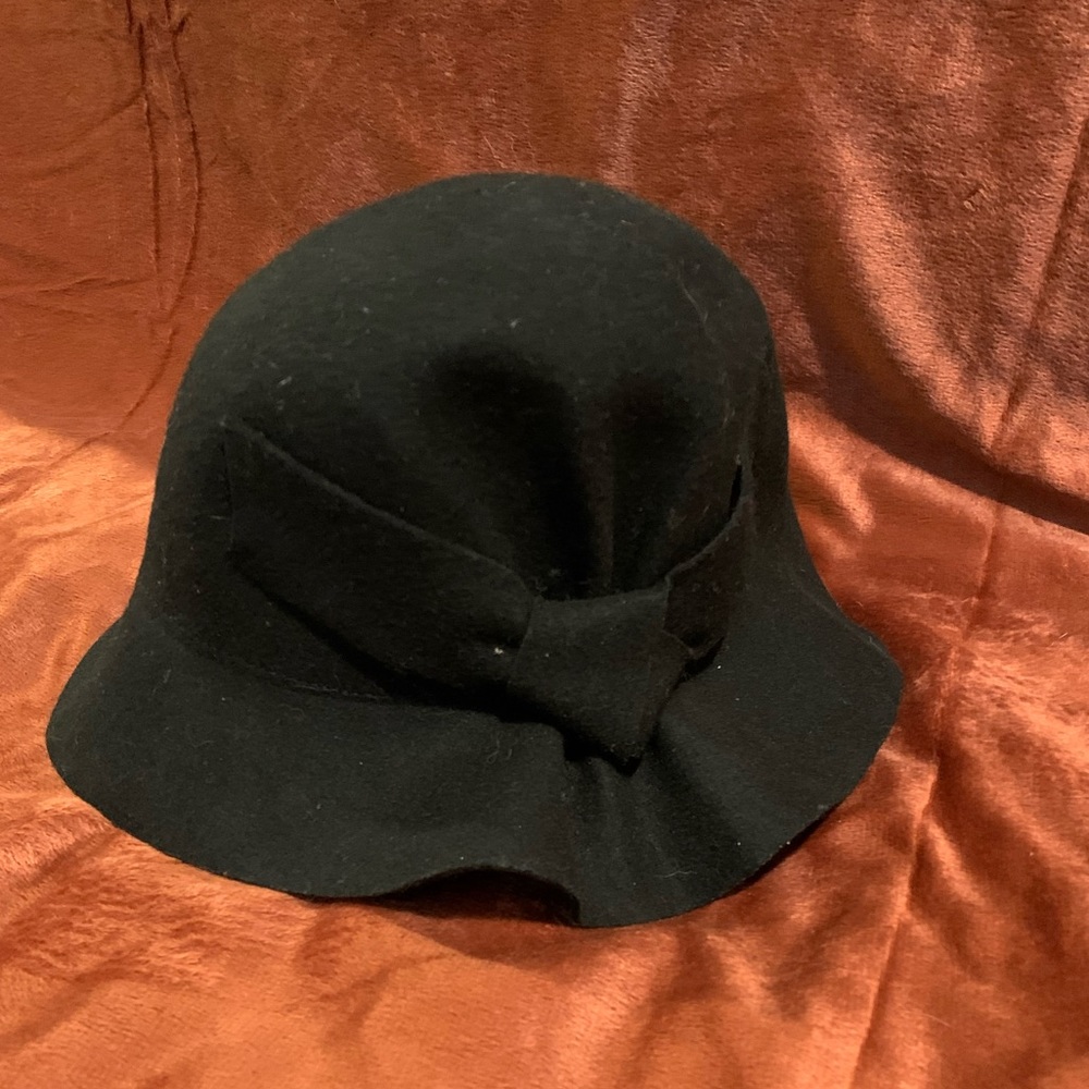 Black Bucket Style Hat
